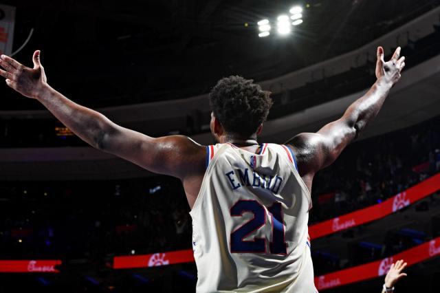 华体会网页版-进攻核心防守铁闸 本赛季恩比德彰显完美巨星风范